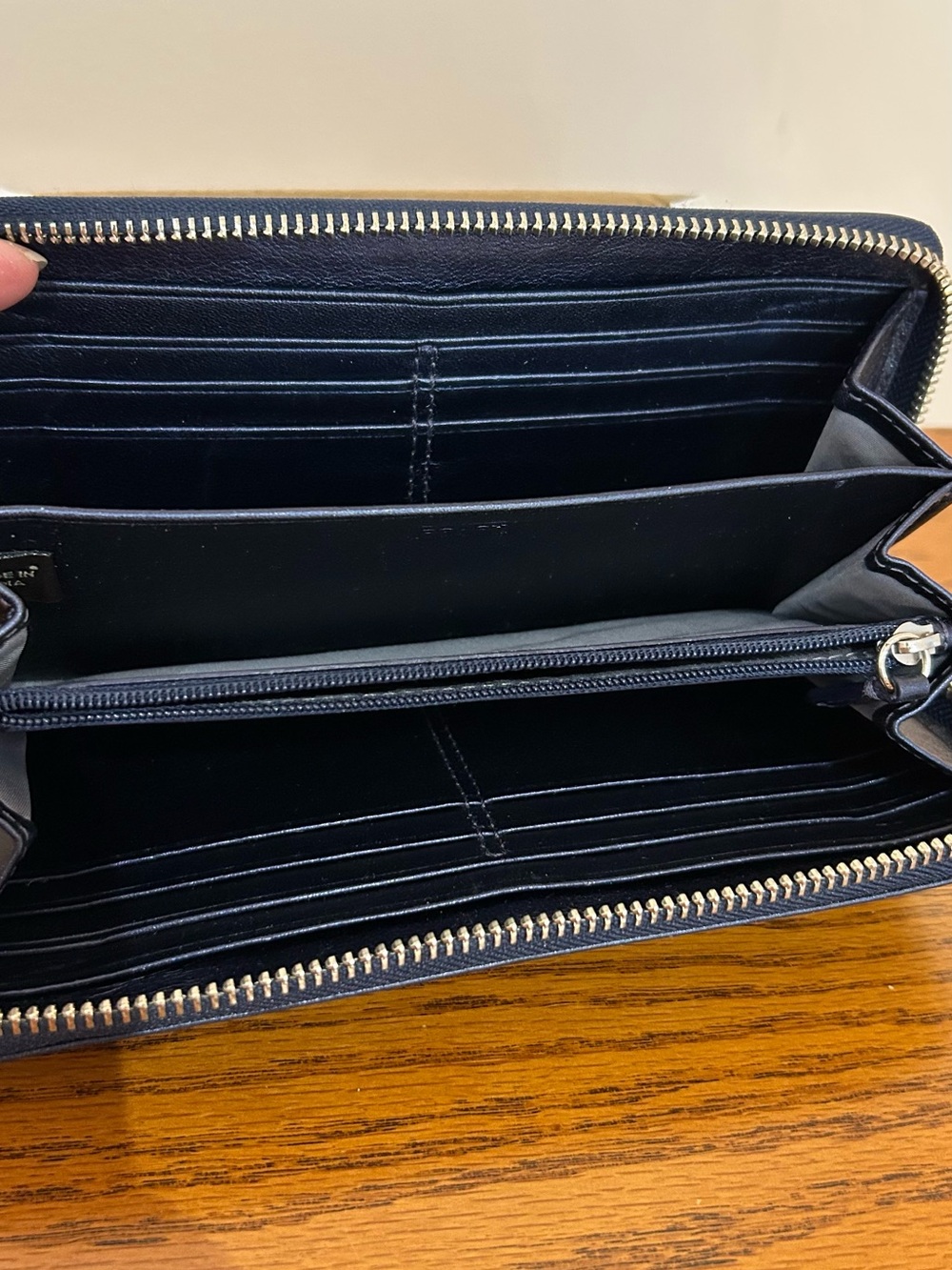 VINTAGE Coach Navy Zip-Around Leather Wallet
